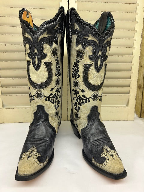 Corral - A4864 Grey Horseshoe Overlay with Embroidery and Studs