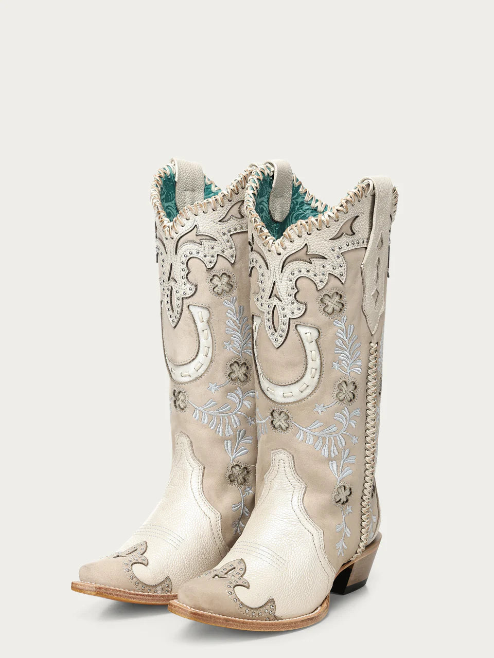 Corral - A5069 Bone Horseshoe Overlay with Embroidery and Studs