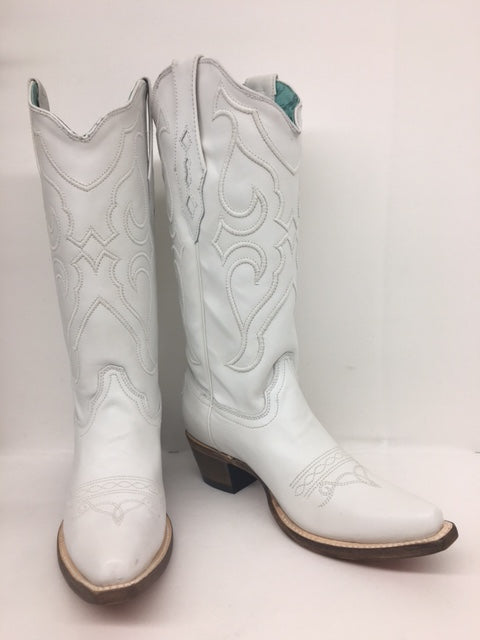 Corral - Z5046 White Embroidery