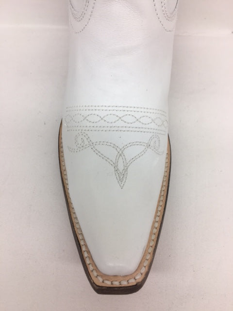 Corral - Z5046 White Embroidery