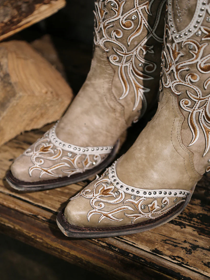 Corral - A3837 White Overlay with Embroidery, Studs and Crystals