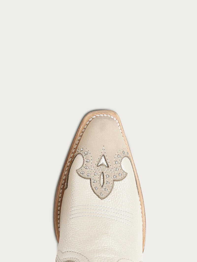 Corral - A5069 Bone Horseshoe Overlay with Embroidery and Studs