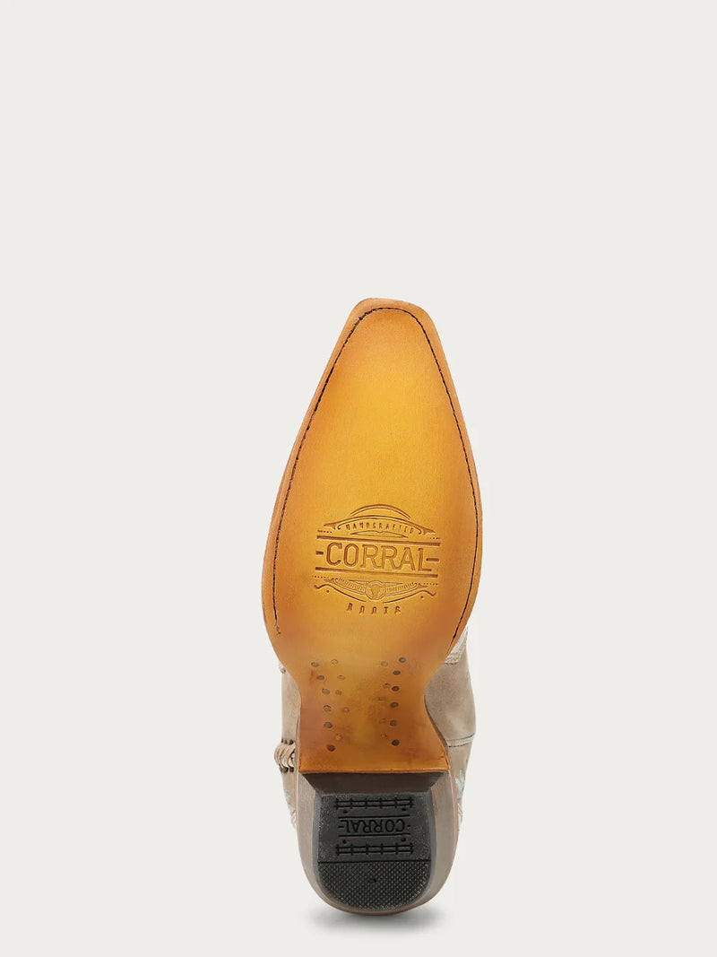 Corral - A5069 Bone Horseshoe Overlay with Embroidery and Studs