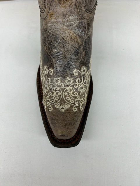 Corral - A1094 Brown Crater Bone Embroidery