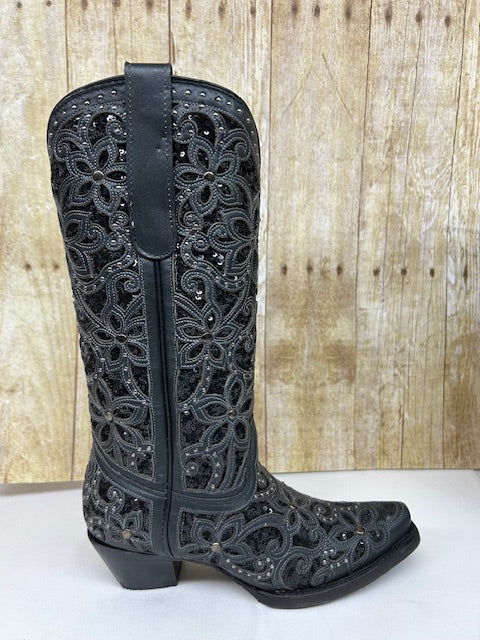 Corral - A3752 Black Inlay with Embroidery and Studs