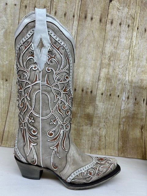 Corral - A3837 White Overlay with Embroidery, Studs and Crystals